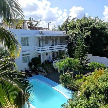 Villa Osumare Guest House Flic-en-Flacq Екстериор снимка
