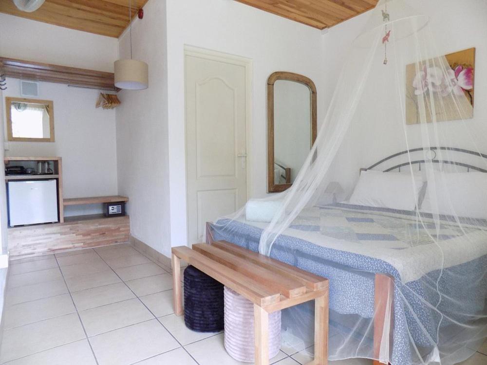 Villa Osumare Guest House Flic-en-Flacq Екстериор снимка